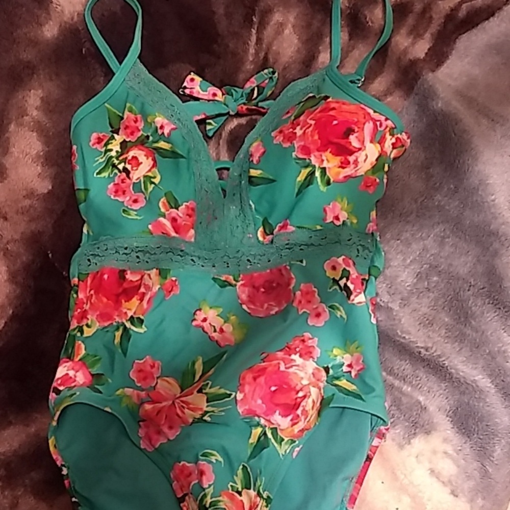 Cute one piece swimsuit
